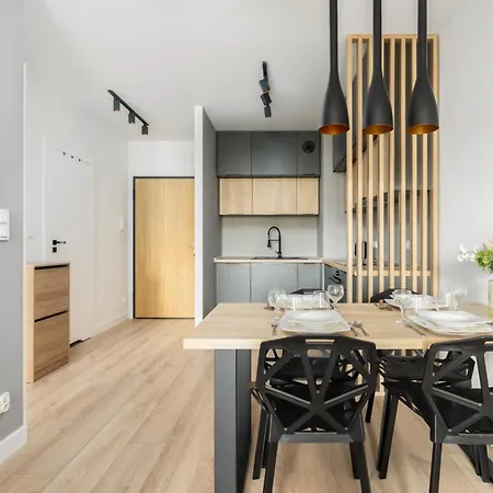 公寓 Comfortable With Parking & Garden By Renters
